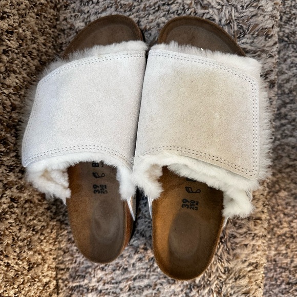 BIRKENSTOCK x Stüssy Solana Shearling Slides - Picture 4 of 6